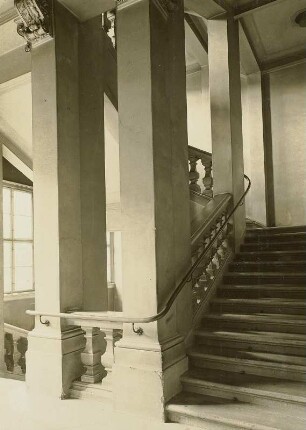 Dresden. Taschenbergpalais, Treppenhaus im alten Hauptbau