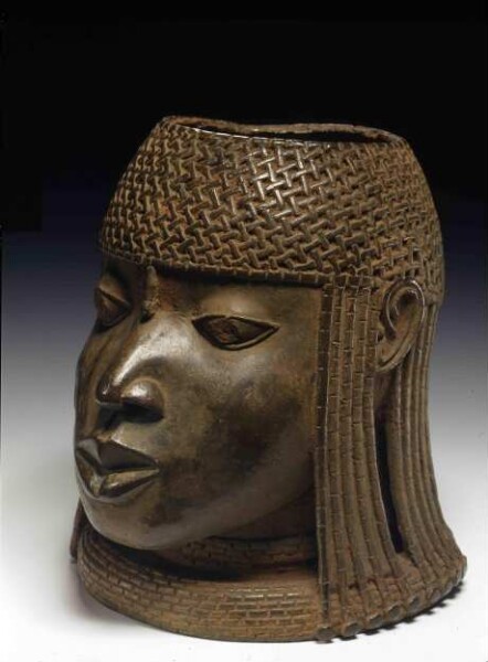 Memorial head of a king