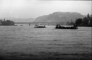 Koblenz: Blick auf Autobrücke und Ehrenbreitstein