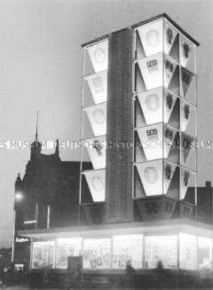Kaufhaus am Leipziger Markt bei Nacht