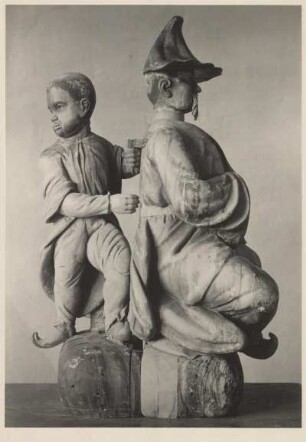 Chinese mit Diener, Holzfiguren : Fasanenschlösschen, Bekrönung der Laterne, Chinese mit Diener, Holzfiguren