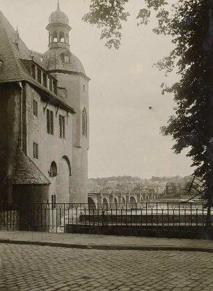 Koblenz, Burg : Koblenz. kurtrierische Burg. Blick zur Moselbrücke