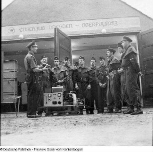 Volkspolizei, Feuerwehr, Verkehrsunfälle...