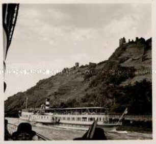 St. Goar, Schiff "Die feindlichen Brüder", Rheinfahrt
