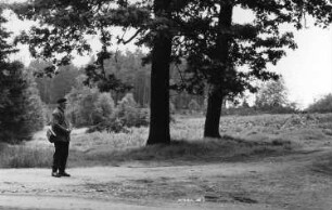 Tharandt-Grillenburg. Warnsdorfer Quelle, Edgar Rudolph unweit der Quelle im Tharandter Wald
