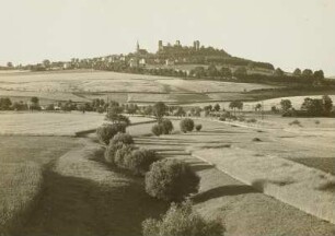 Stolpen, Blick auf Stolpen : Stolpen. Blick von Süden auf Stadt und Burgruine