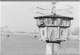Wachturm, Blickrichtung Glienicker Brücke