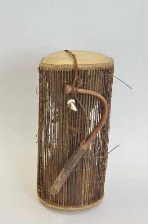 Trommel mit Schlägel