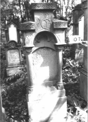 Grabstein 907
