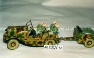 Kübelwagen mit Feldküche
