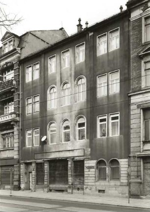 Dresden-Neustadt, Bautzner Straße 77. Wohnhaus mit Laden (um 1870). Straßenansicht