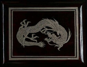 Eindrücke aus China: Denkmal Tsingtau - Zum Gedächtnis der während der Kämpfe 1900 - 1901 für das Vaterland gefallenen und verstorbenen Kameraden des III. Seebataillons