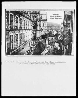 Marburg, "Studenten-Aufzug vor der Universität" (Alte Universität)