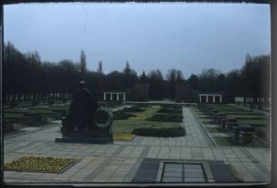 Berlin, Sowjetisches Ehrenmal Schönholzer Heide