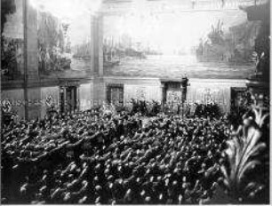 Kundgebung der Nationalsozialisten im Hamburger Rathaus