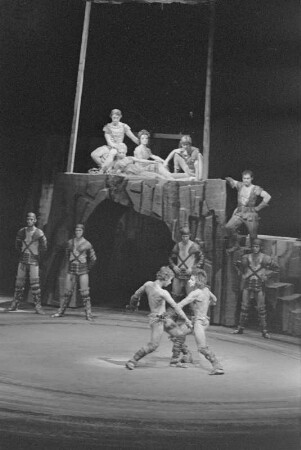 Szenenbilder aus "Spartacus", Ballett von Aram Chatchaturjan. Deutsche Staatsoper Berlin, Erstaufführung 05.05.1973