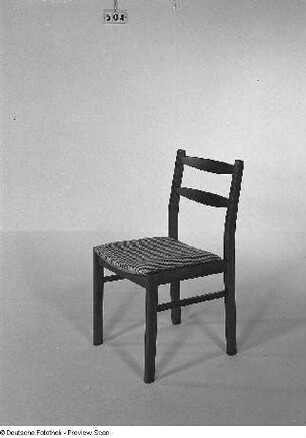 Stuhl mit gepolsterter Sitzfläche