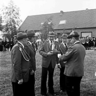 Volks- und Schützenfest: Kreisverbandschützenfest: Sport- und Schützenverein Pölitz e.V. und Kreisschützenverband Stormarn: Verleihung der Pokale