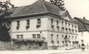 Rathaus von Schirgiswalde : Radnica w Šěrachowje
