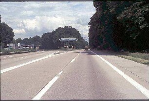 Einfahrt in Tangente Südost (Basel Richtung Stuttgart) von Fahrbahn Ost (Basel Richtung Heidelberg)