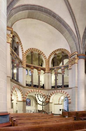 Münster / Stiftskirche Sankt Kosmas und Damian — Westwerk der Theophanu