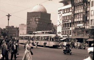 Hannover: Steintor mit Nachrichtenkuppelbau [Anzeiger-Hochhaus]