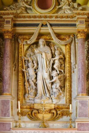 Frankreich. Basse Normandie. Orne. Almeneches. Renaissance Kirche. Seitenaltar