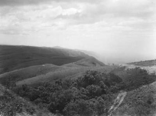 Landschaftsblick : Blick auf die Straße in der Nähe Lupas.