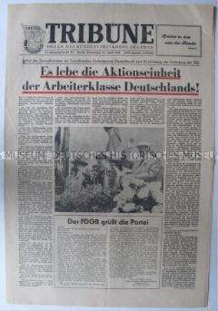 Tageszeitung des FDGB "Tribüne" mit dem Aufruf des ZK der SED zur Vorbereitung des 10. Jahrestages der DDR