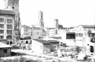 Stuttgart: Marktplatz, links Teil des Rathauses