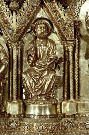 Elisabethschrein (Christusseite): 3. Apostel von links (Petrus)