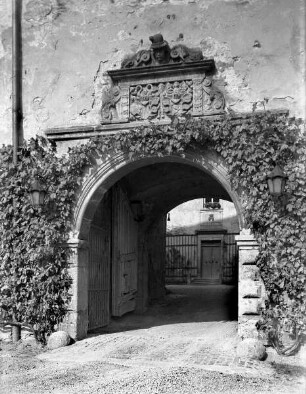 Schloss Haltenbergstetten