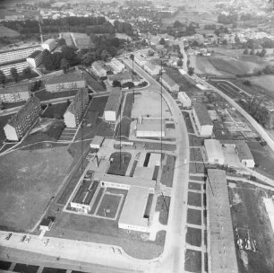 Wohnhäuser an der Erich-Weinert-Straße in Gadebusch : Blickrichtung Norden