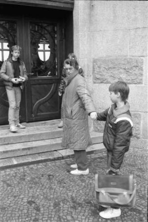 Freiburg: Kepler-Gymnasium; Erster Schulgang eines neuen Schülers ins Kepler-Gymnasium