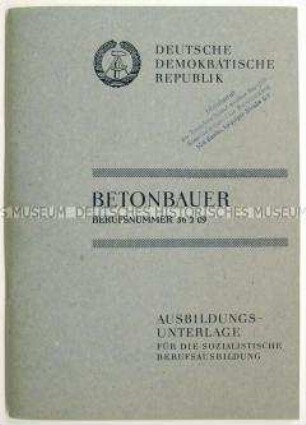Lehrheft zur Berufsausbildung für Betonbauer