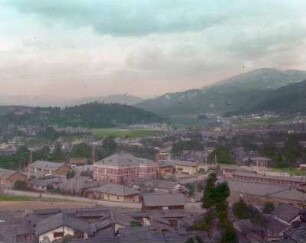 Kyoto. Stadtteilansicht von einem erhöhten Standpunkt