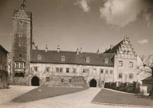 Strehla, Hinteres Schloss : Südflügel vom Hof der Vorburg
