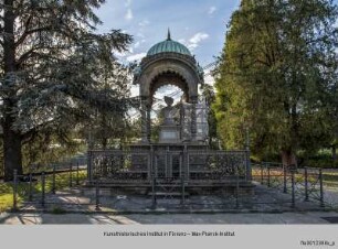 Denkmal für den indischen Prinzen Rajaram Chuttraputti, Maharadscha von Kholapur - Monumento funebre dell'Indiano
