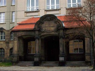 Dresden: Kunstgewerbeschule und Kunstgewerbemuseum