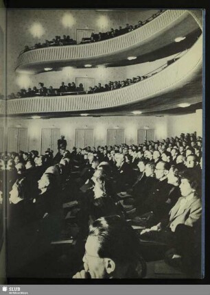 76 Tschaikowskis Ballett „Schwanensee“ im Großen Haus