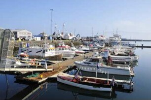 Schiffe im Hafen von Reykjavik : Schiffe, aufgenommen im Alten Hafen der isländischen Hauptstadt Reykjavik, aufgenommen am 29. Mai 2012