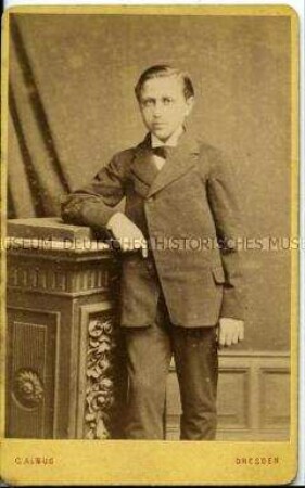 Jugendlicher im Anzug, Carte de Visite