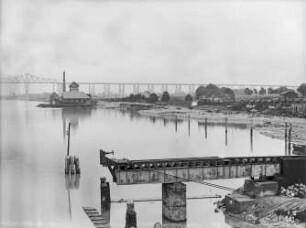 Abriss der Drehbrücke Rendsburg/Nord-Ostsee-Kanal