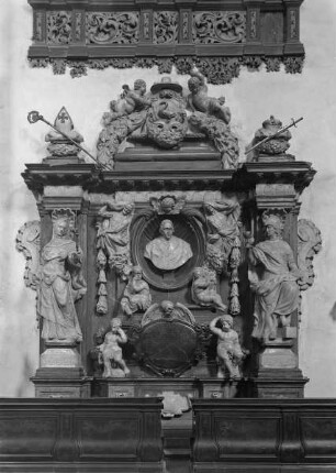 Grabmal des Bischofs Andrzej Trzebicki