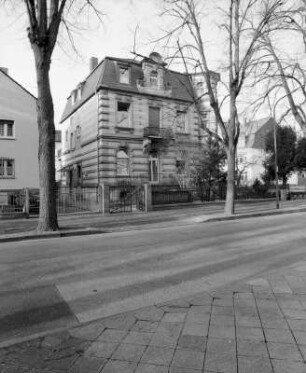 Hanau, Heinrich-Bott-Straße 11