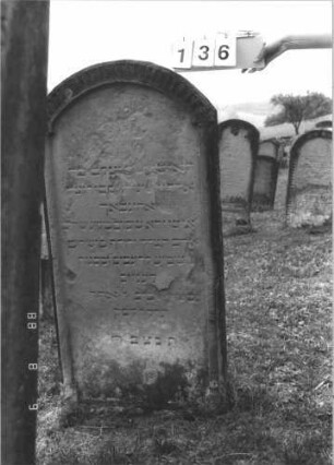 Grabstein 136