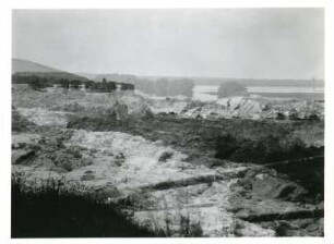 Hochwasserkatastrophe 1933 der Saale zwischen Bernburg und Nienburg. Herabgespülte Kalkmassen der Kalkberge bei Bernburg