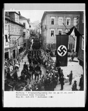 Propagandaumzug der SS am 07.05.1933 für einen Besuch Hermann Görings in Marburg