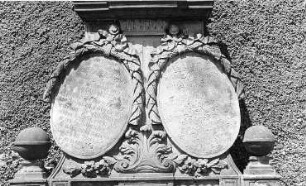 Friedersdorf. Grabstein des Müllers Dreßler, Detail