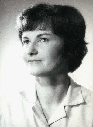 [Ilse Stöckl. Autogramm-Postkarte]